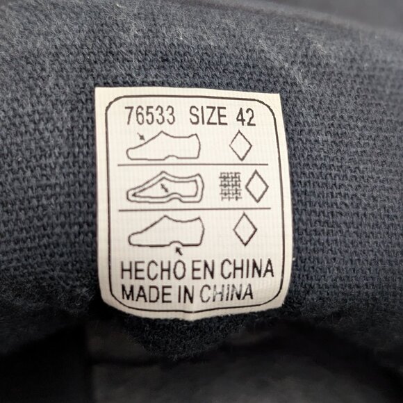 Refresh Men's Casual Shoes – Size US 9.5 – Lightly Used - Picture 3 of 3